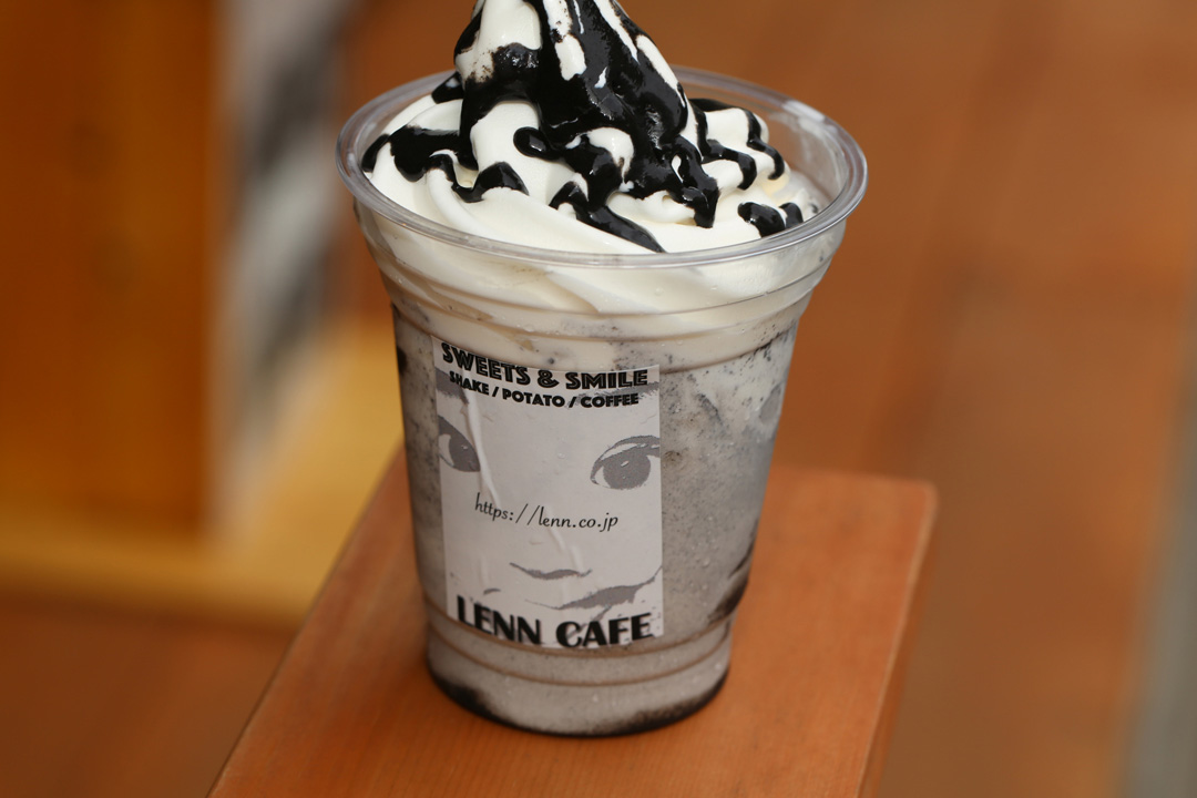 黒ゴマシェイク（Black-Sesame-Shake）3　LENN CAFE（レンカフェ）