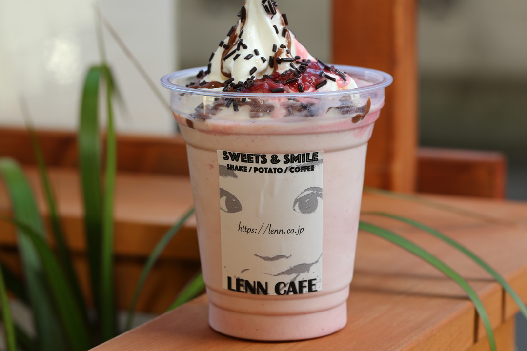 Chocolate-Strawberry-Shake-れんカフェ（LENN-CAFE）チョコレートイチゴシェイク1