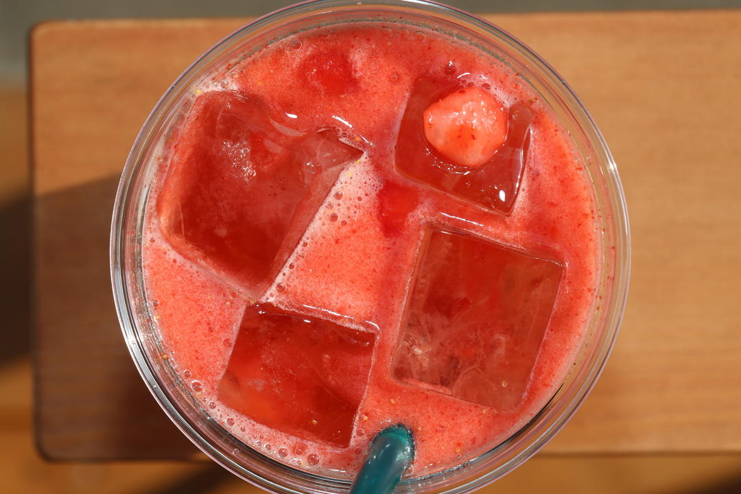 Fresh Strawberry Soda（ストロベリーソーダ） – LENN CAFE（レンカフェ）