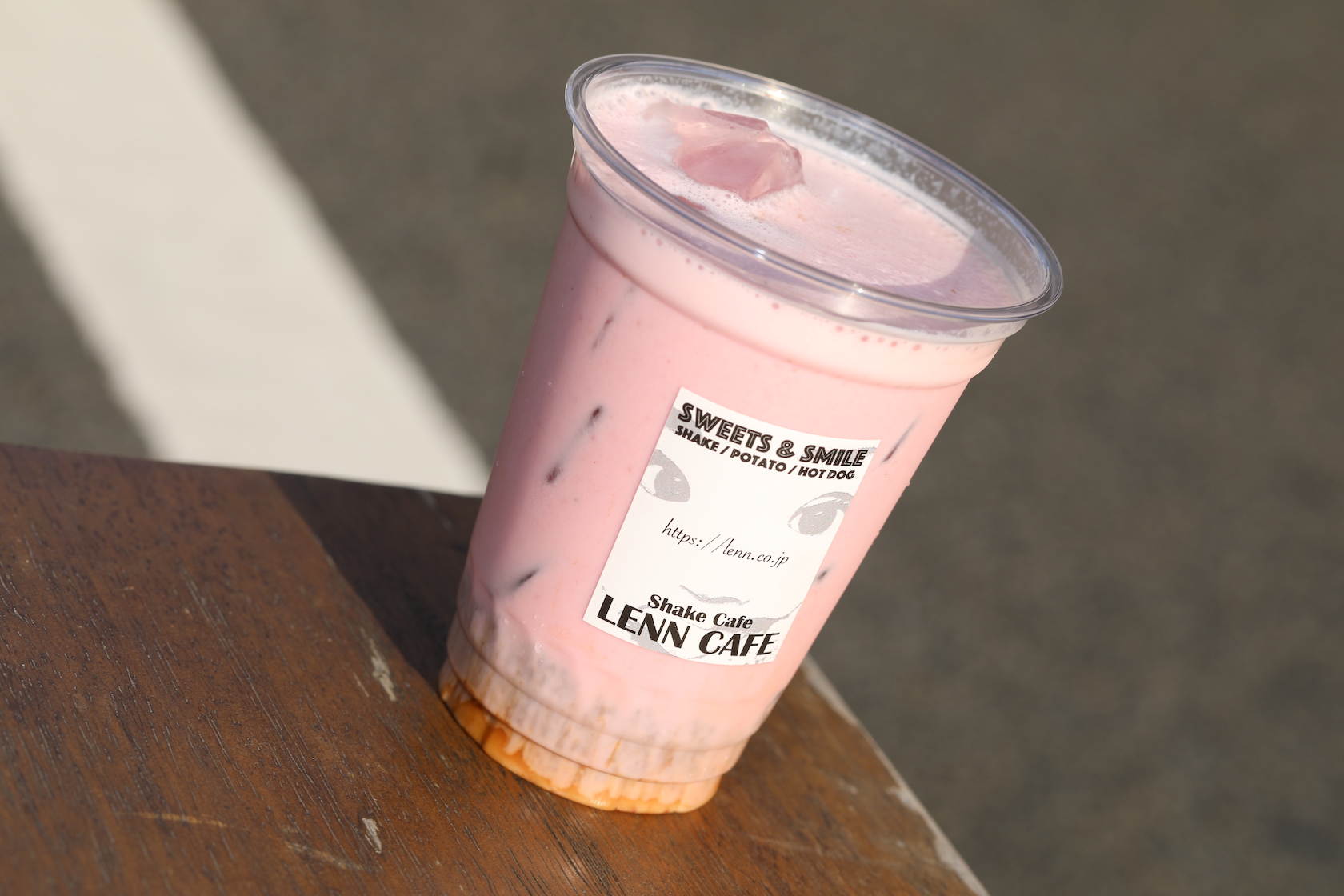 生イチゴカフェ・ラテ（Strawberry Cafe Latte）1