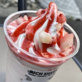 国産生苺ヨーグルトシェイク（Japanese Strawberry Yogurt Shake ）レンカフェ（LENN CAFE）